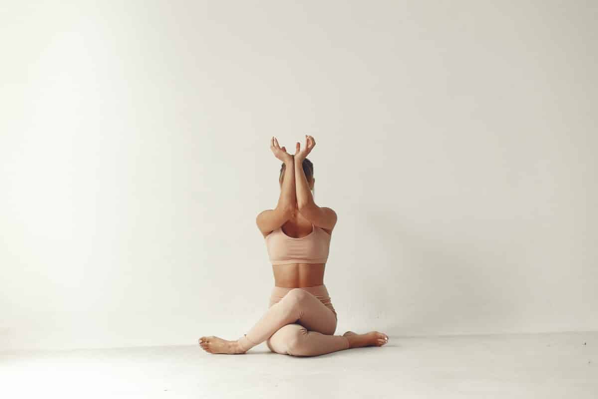 Beautiful girl is engaged yoga studio 1 1.jpg