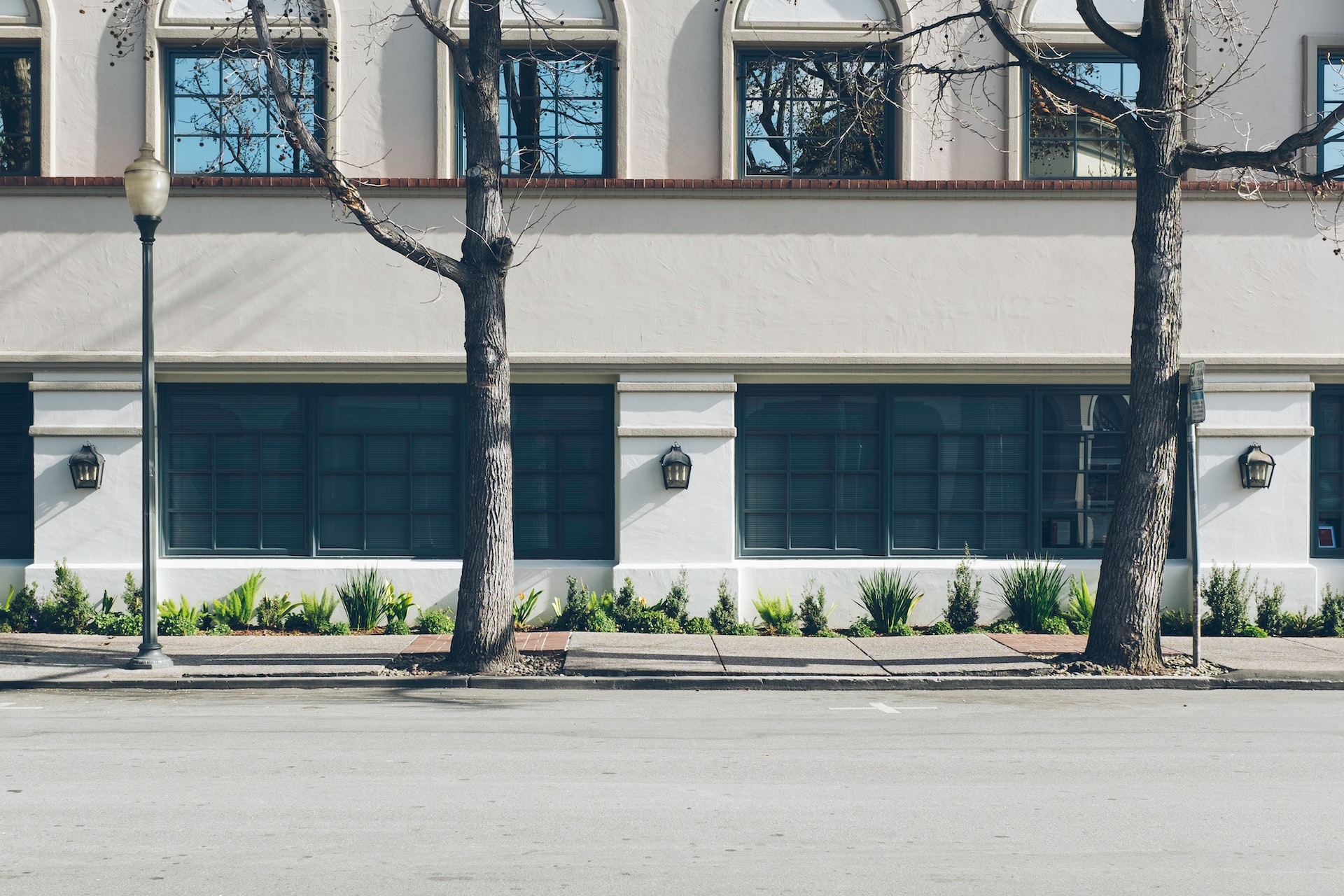 Charlie deets v7 0SbXecQE unsplash.jpg